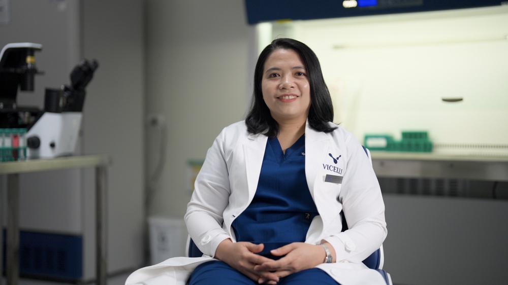 TS Nguyễn Thị Kiều Oanh là chuyên gia sinh học tế bào, tốt nghiệp Tiến sĩ chuyên ngành Khoa học Y sinh tại Đại học Ulsan (Hàn Quốc).